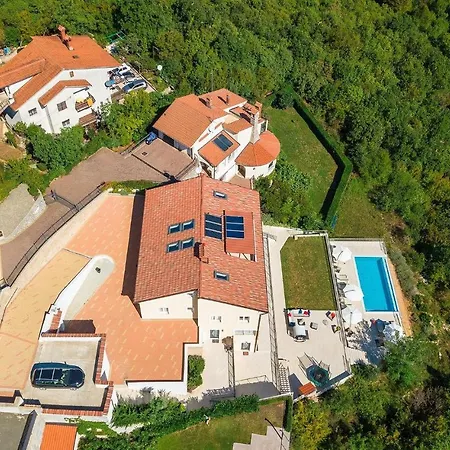 Beautiful In With Outdoor Swimming Pool Opatija